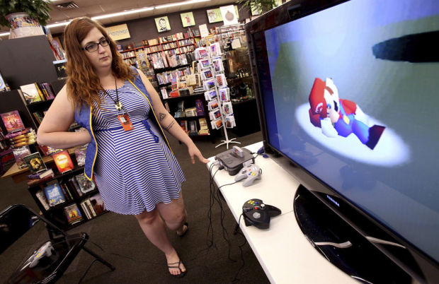 At retro party, fans power up early video games    