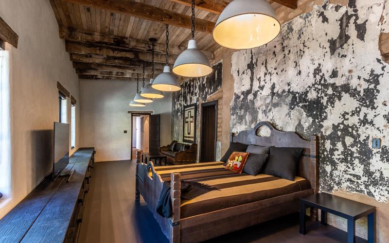 Diane Keaton lists historic Tucson home