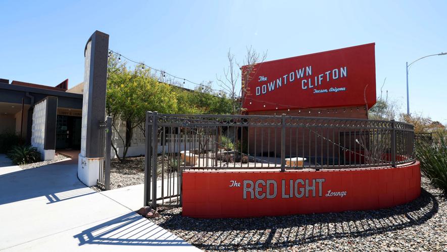 Hotel near downtown Tucson closes abruptly