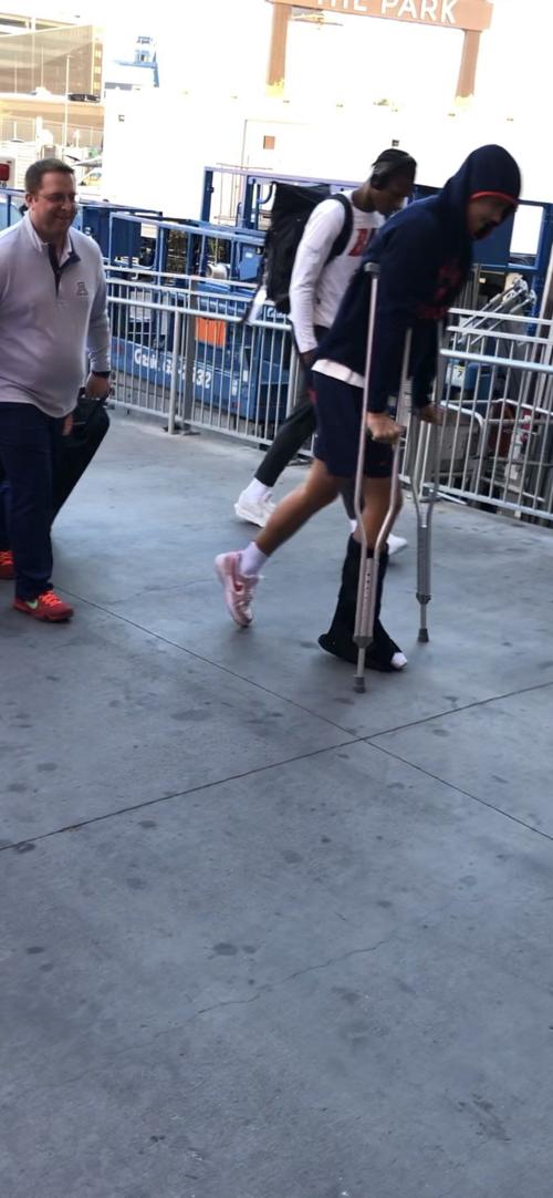 Kerr Kriisa enters T-Mobile Arena