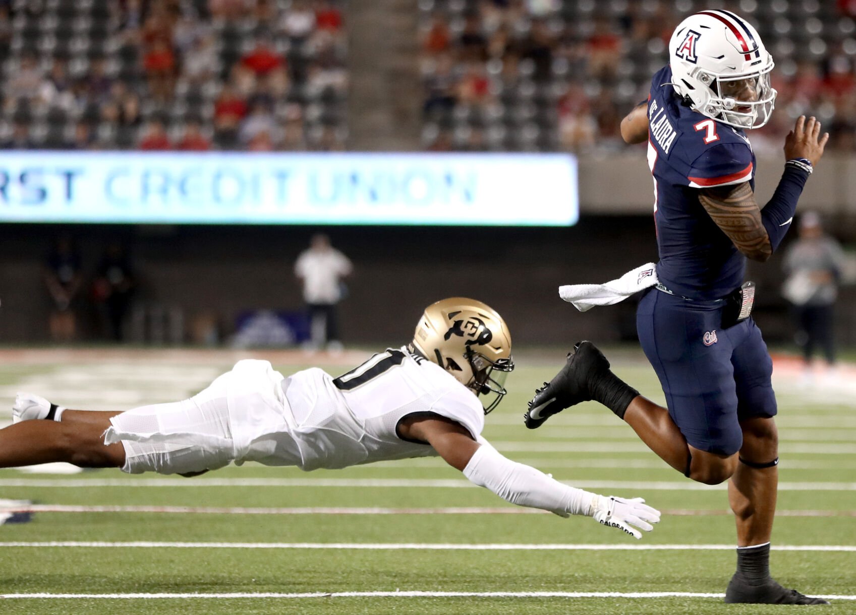 Jayden De Laura Ties UA Record With Six TD Passes As Arizona Crushes ...