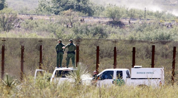 Border agent slain; partner wounded    