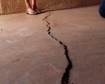 Fixing crack in slab