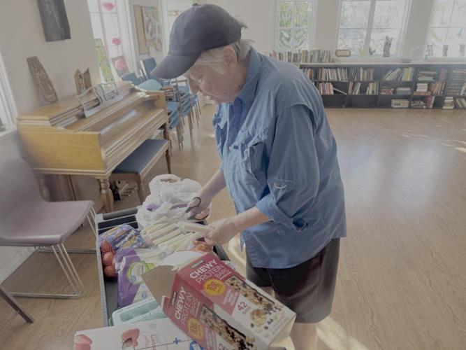 Neighbors Feeding Neighbors