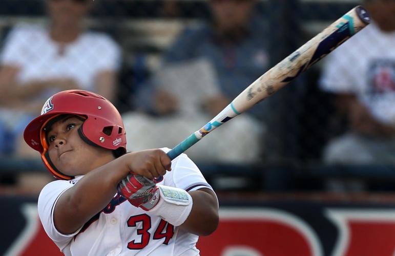 Best Arizona softball photos