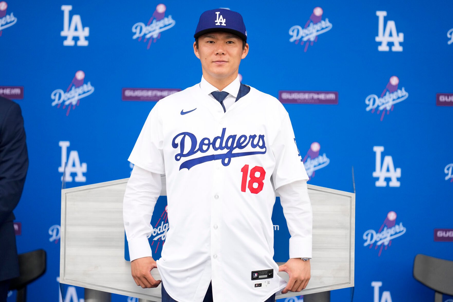 Yamamoto's contract with Dodgers includes 2 opt outs