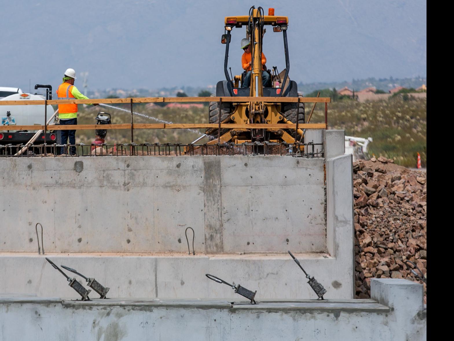Arizona Construction Workers In High Demand Short Supply Business News Tucson Com