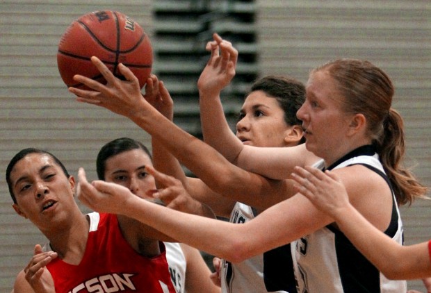 Mountain View girls vs. Tucson