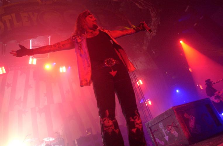 Mötley Crüe - October 4, 2005