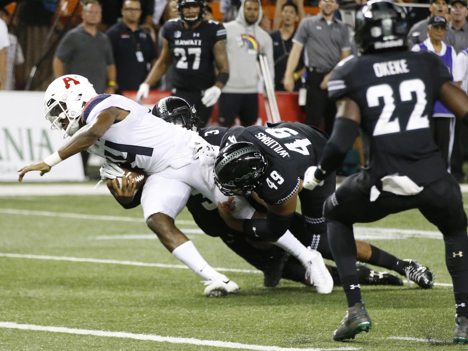 Trouble In Paradise After Wildcats Fall To Hawaii 45 38 In Season