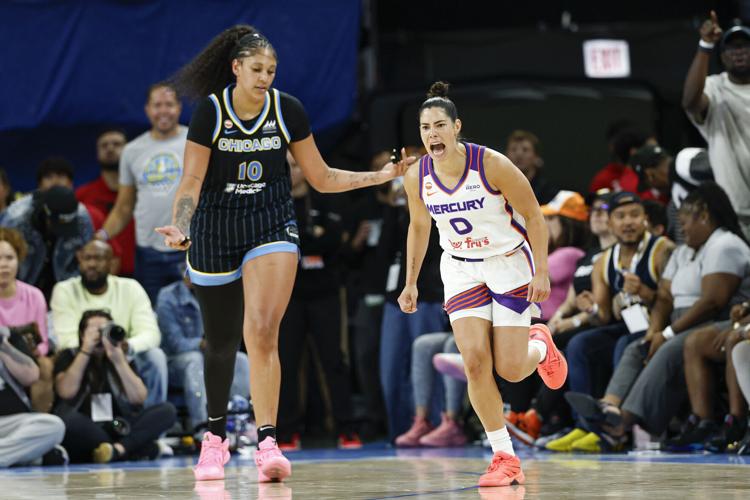BASKETBALL-WNBA-CHI-PHO/