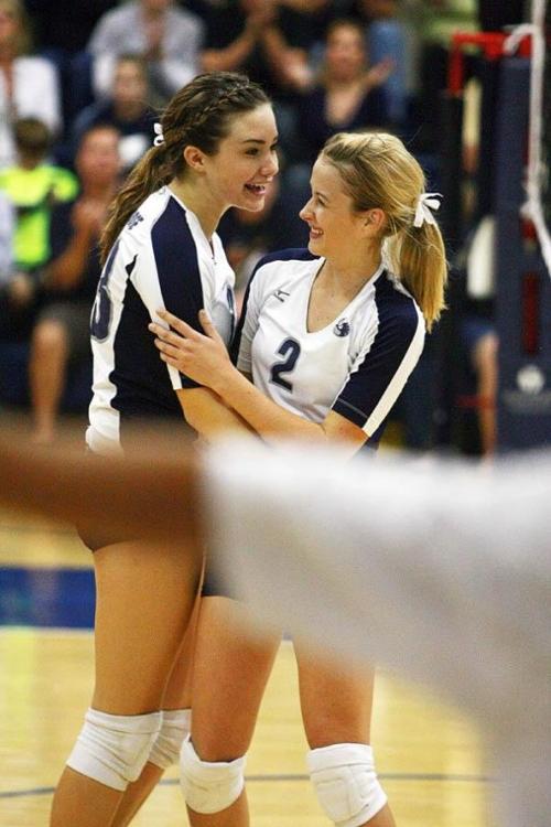 Hawks reach semis