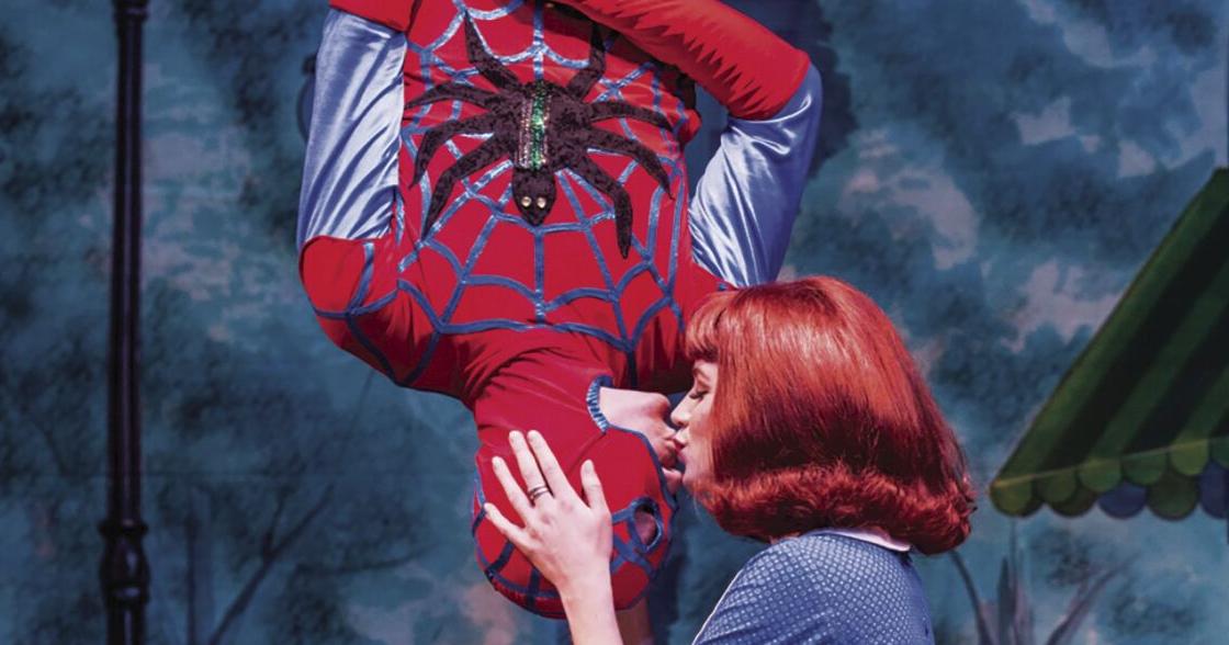 Gaslight Theatre stages superhero show - Vimarsana News