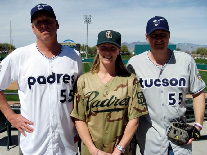 padres military jersey 2022