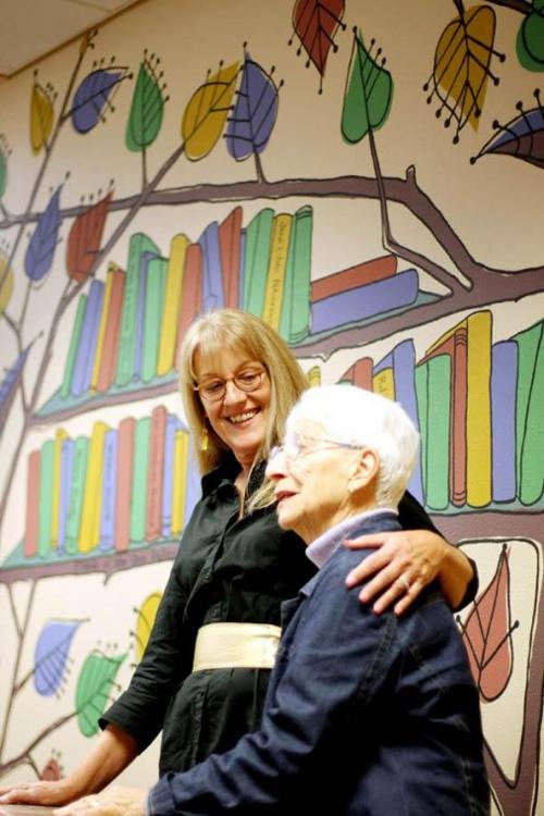 Mural honors library supporters