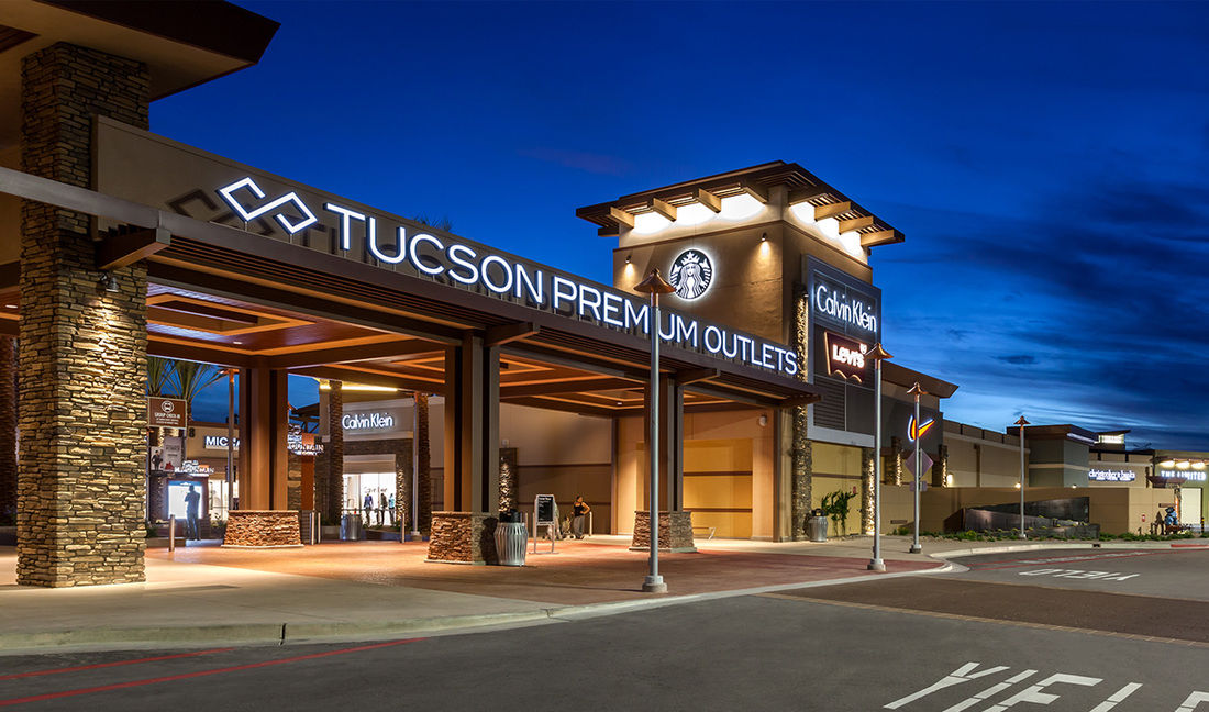 nike outlet premium mall