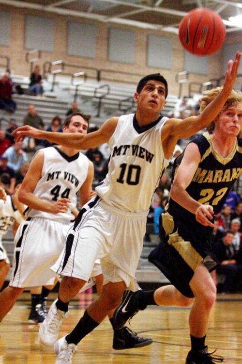 MVHS Basketball 1