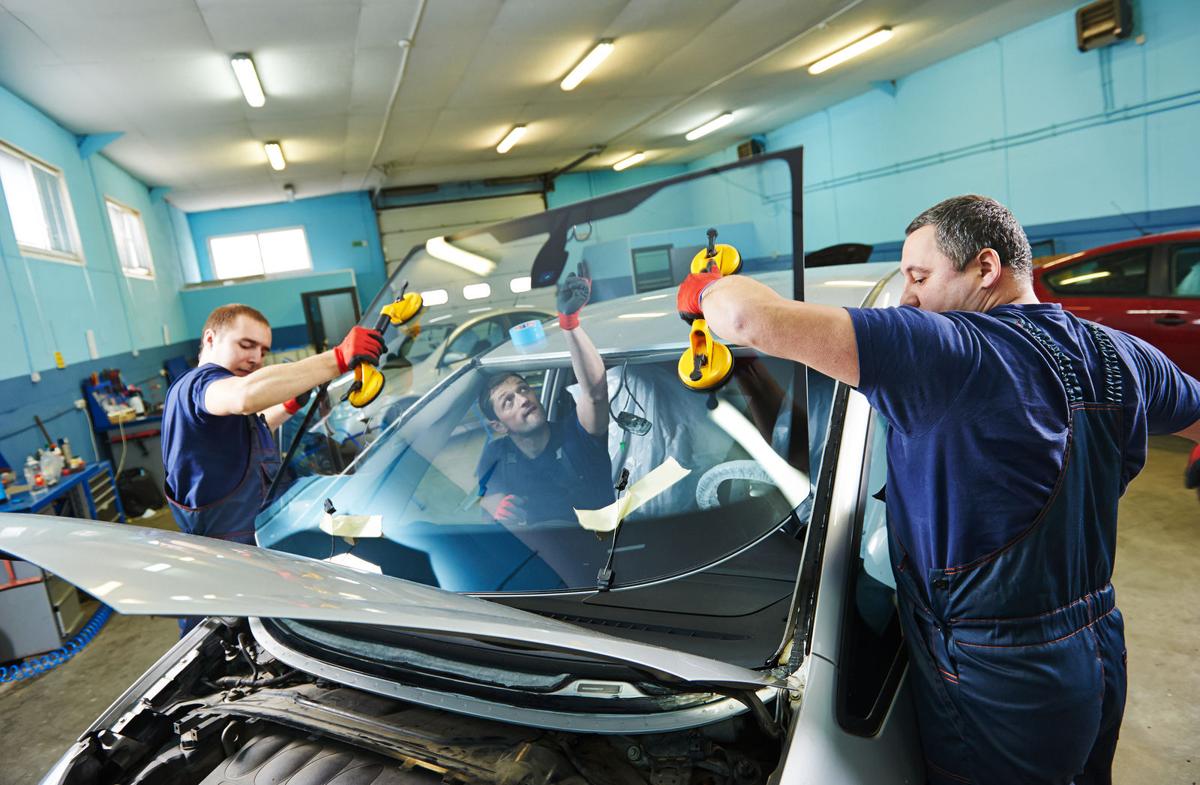 Heat Wreaks Havoc On Ed Windshields News Tucsonlocala Com Windshield