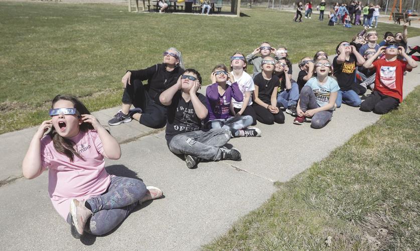 Thumbarea students witness historic eclipse Local News