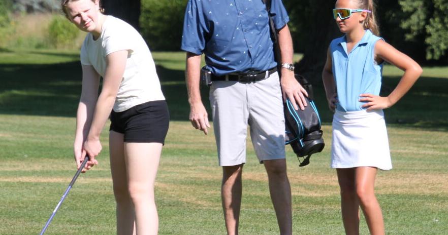 Humpert, Lounsbury Win Golf Tourney