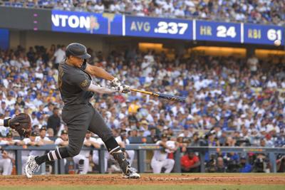 Yankees slugger Giancarlo Stanton reaches 400 career home runs