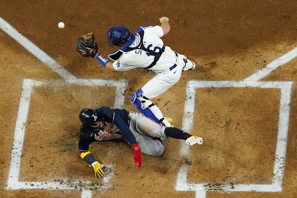 NLCS Game 7: Cody Bellinger's massive homer sends Dodgers to World