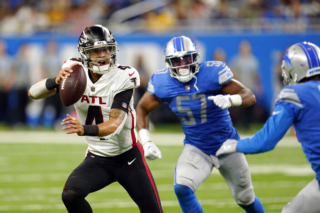 Late fumble dooms Detroit Lions in 27-23 loss to Falcons in