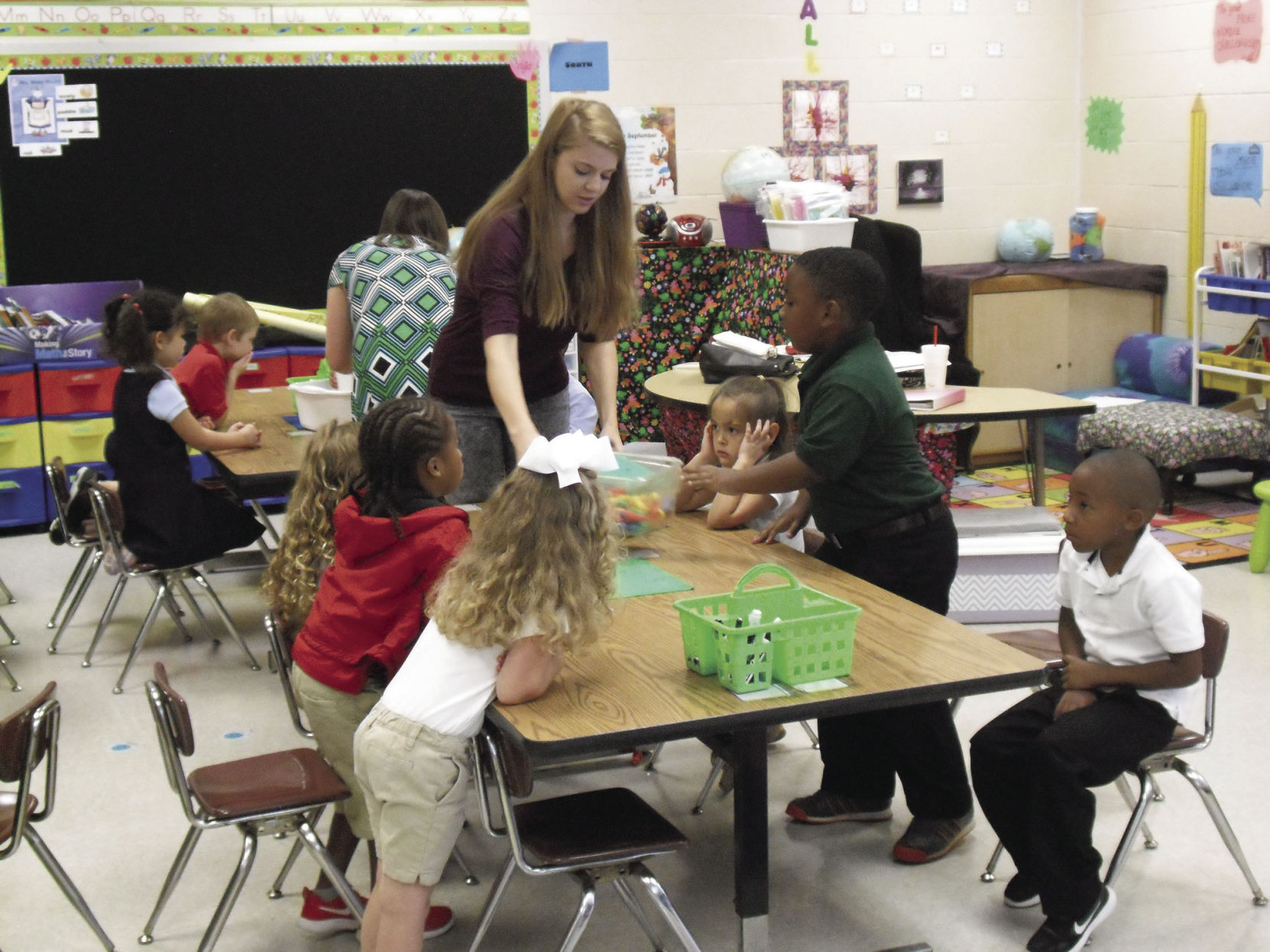 Early Childhood Education Majors Learning Through Student Teaching ...