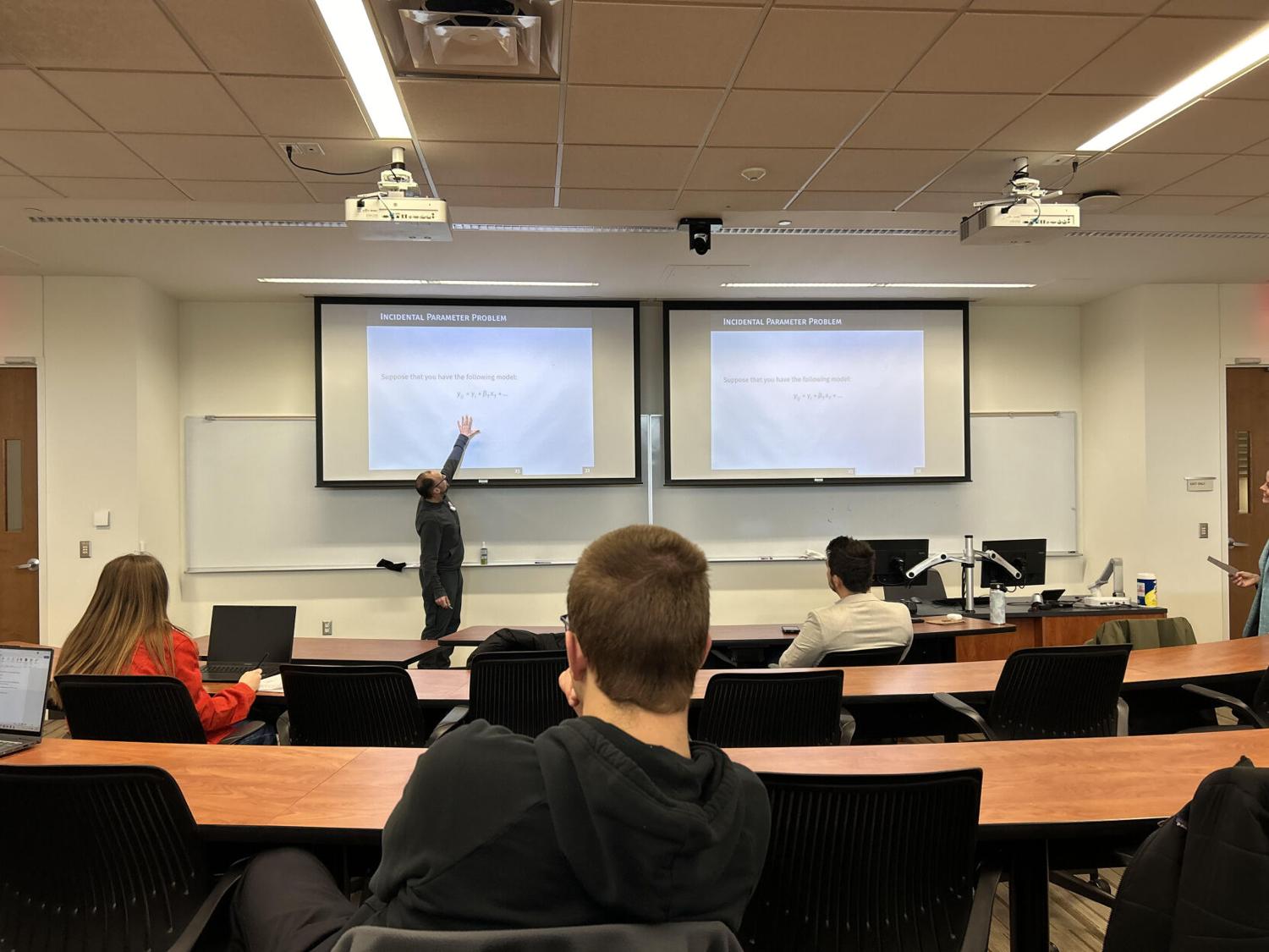 UNO Economics hosts interdisciplinary economic seminar