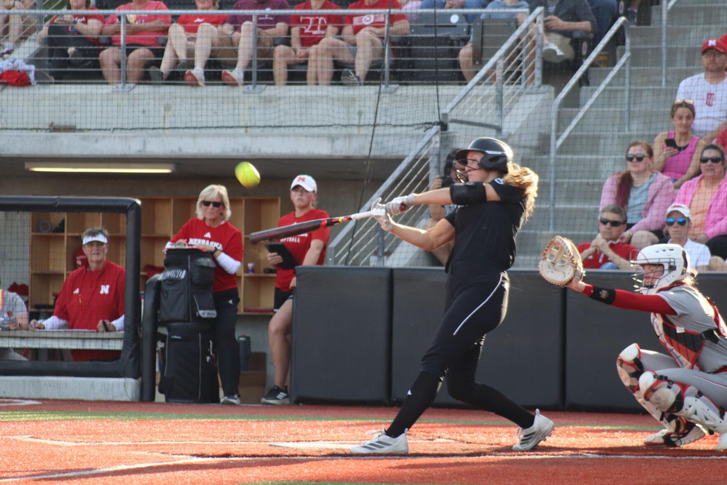 Early lead slips away as Mavericks fall to Huskers