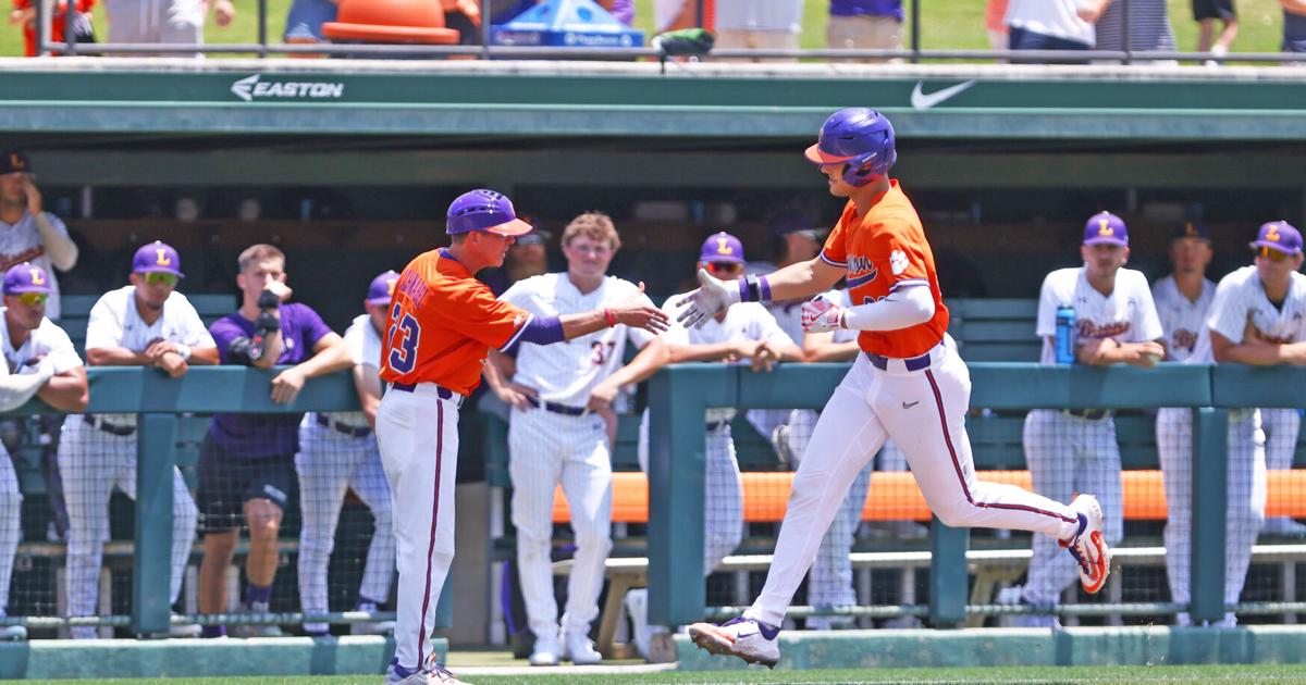 Top Clemson assistant Schnabel announces departure
