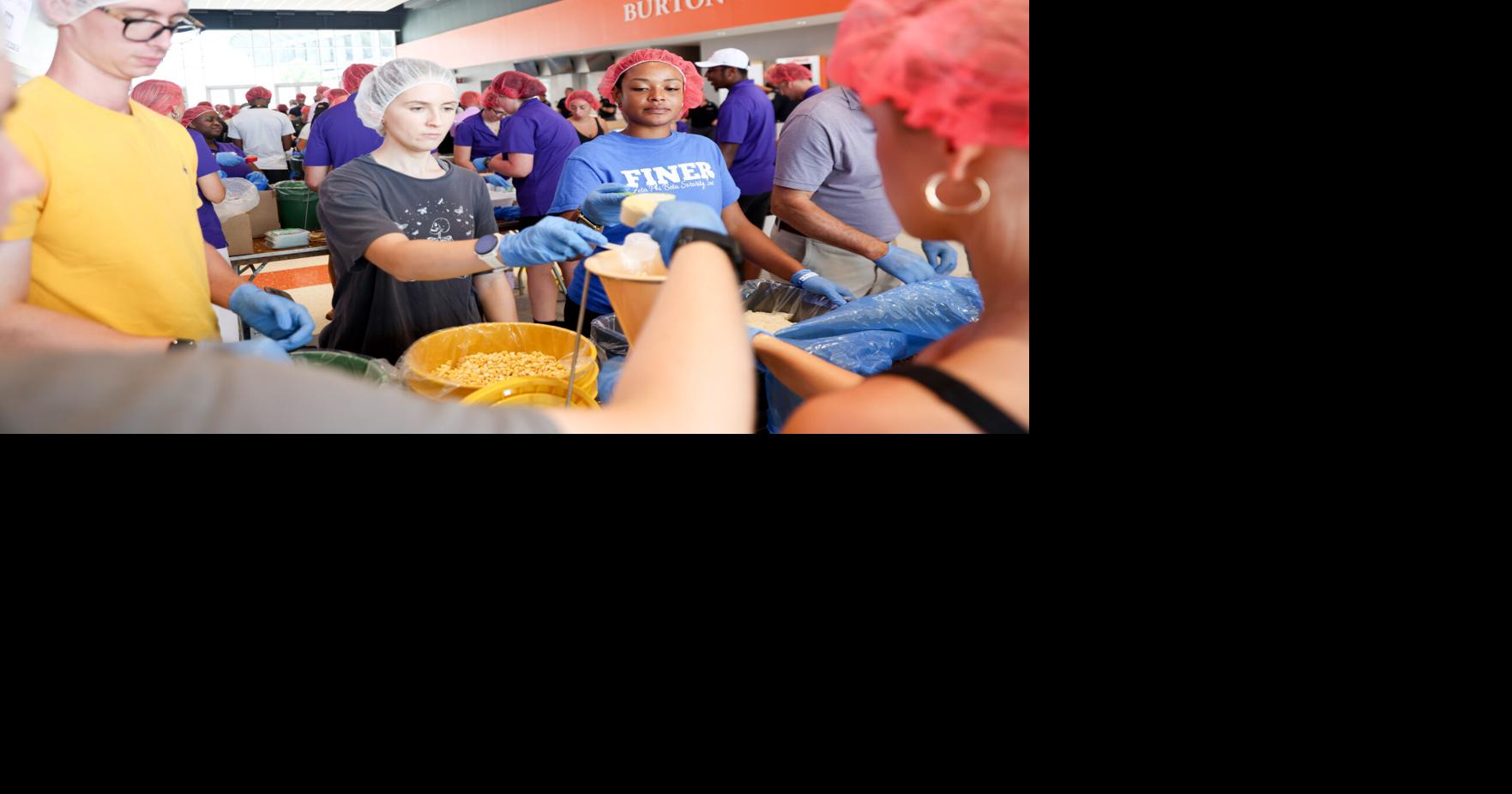 CU students, staff pack meals in remembrance of 9/11