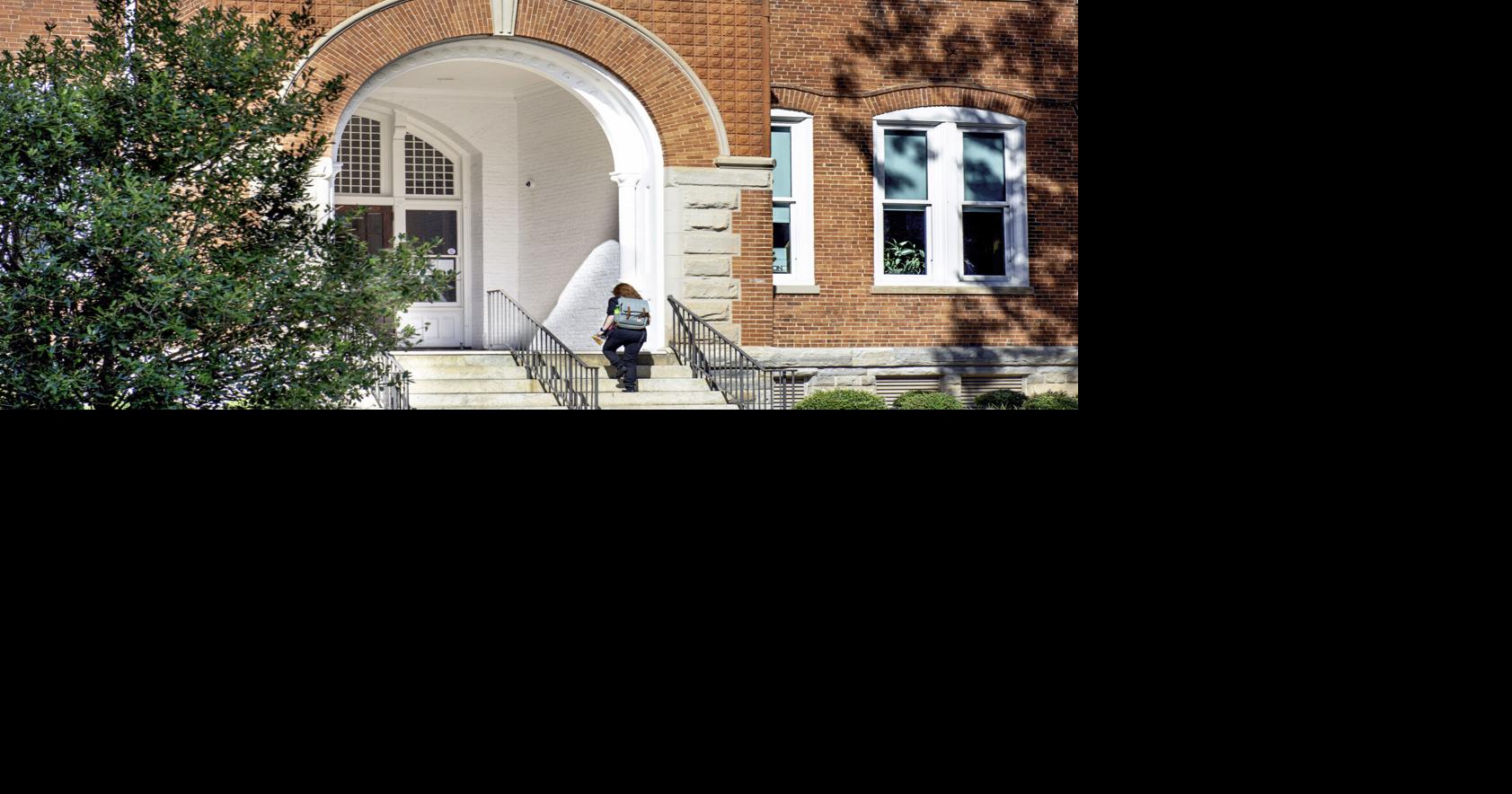clemson-admissions-counselor-criticized-for-anti-republican-social