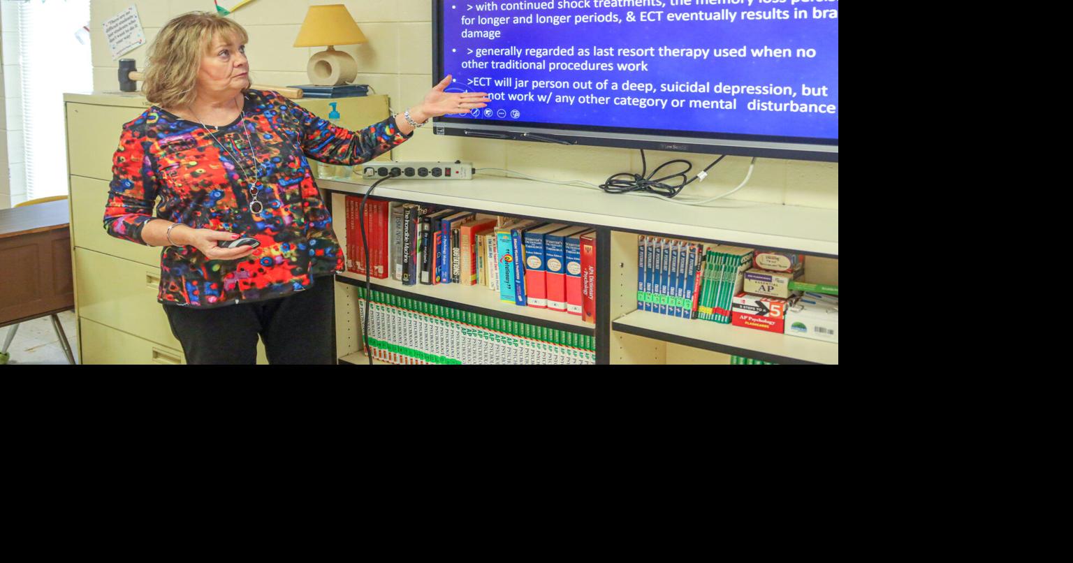 Drop-in set for retiring Seneca High School teacher | News ...