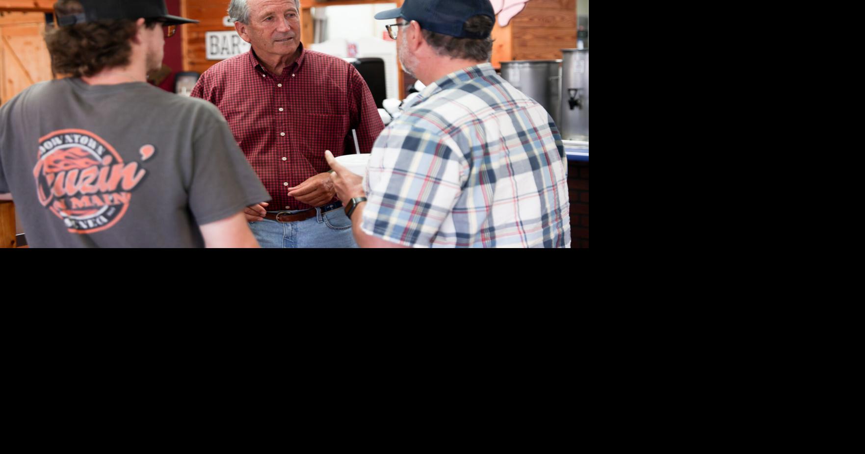 Former SC governor makes Senate campaign stop in Seneca