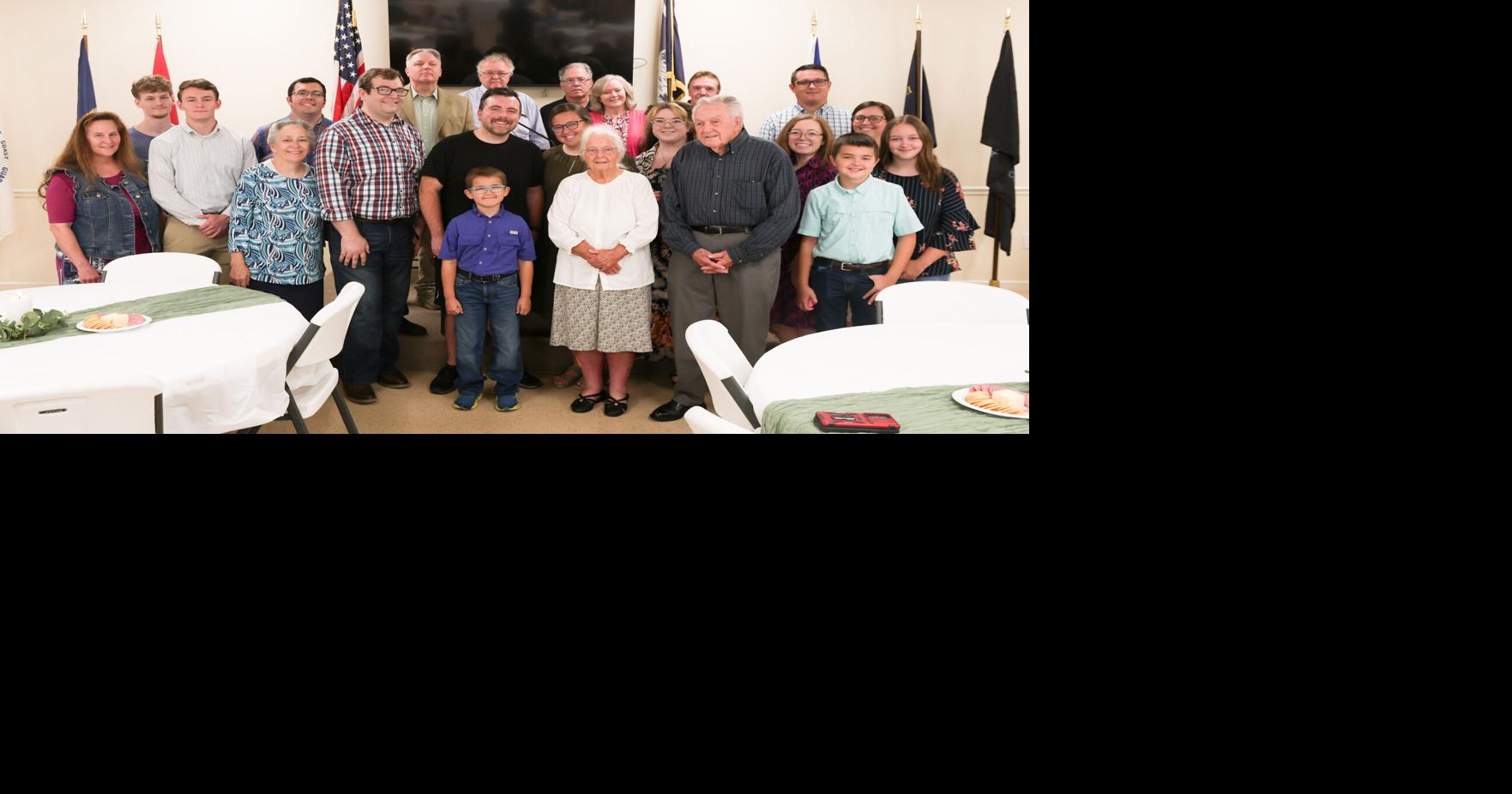 Couple celebrates 70 years of marriage