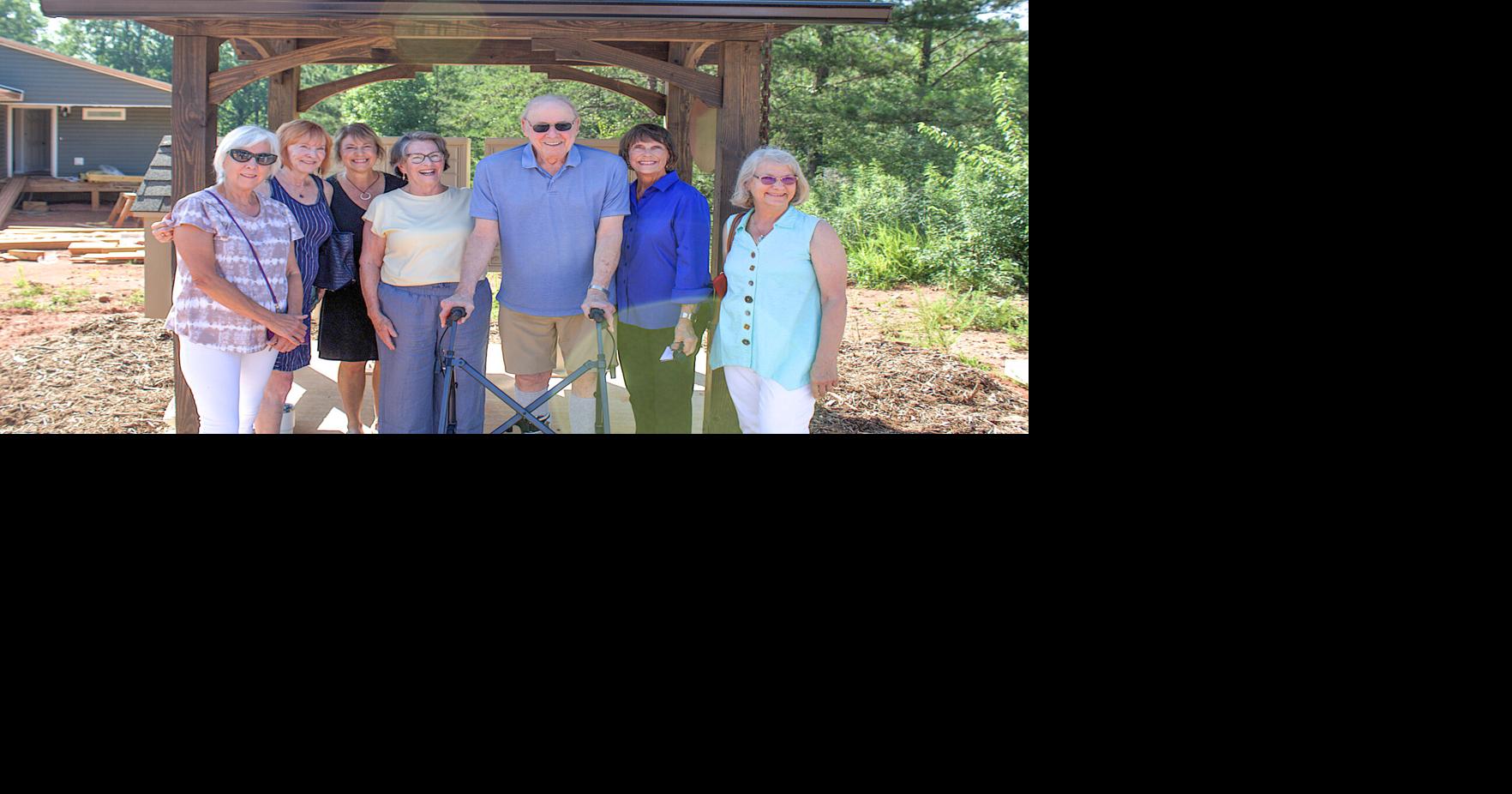 Club dedicates library to beloved bookworm