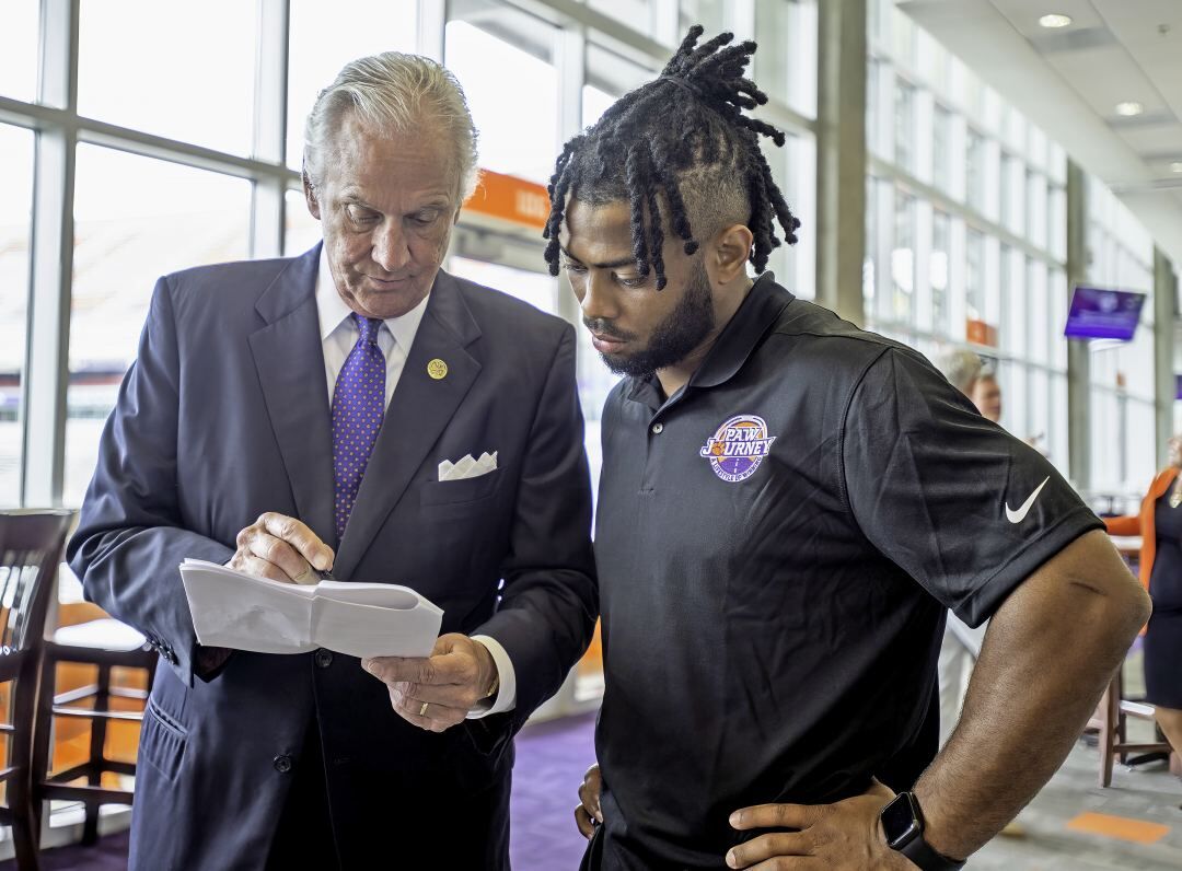 Clemson ready for name, image and likeness changes as South Carolina bill  gets ceremonial signing - The Athletic