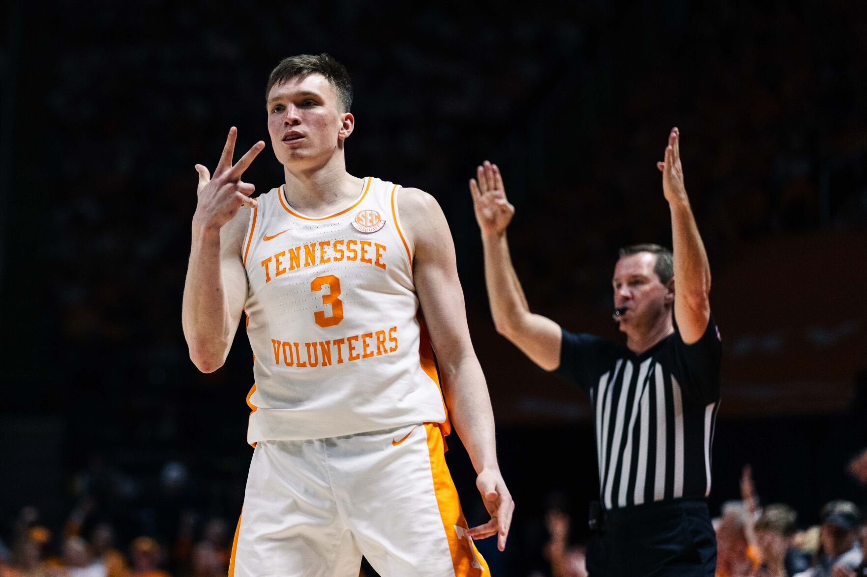 Notebook: Dalton Knecht Carries Tennessee Basketball Past Auburn | Men ...