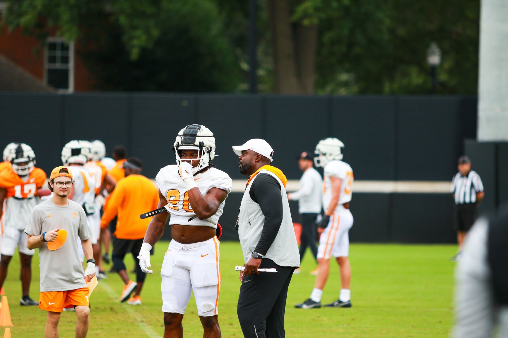 Tennessee Football Running Backs Coach Jerry Mack Accepts NFL Position ...