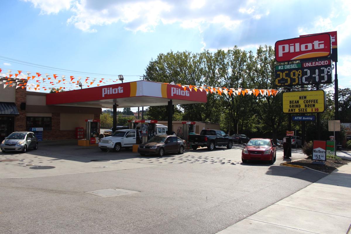 Pilot to host celebrities in fundraising event News