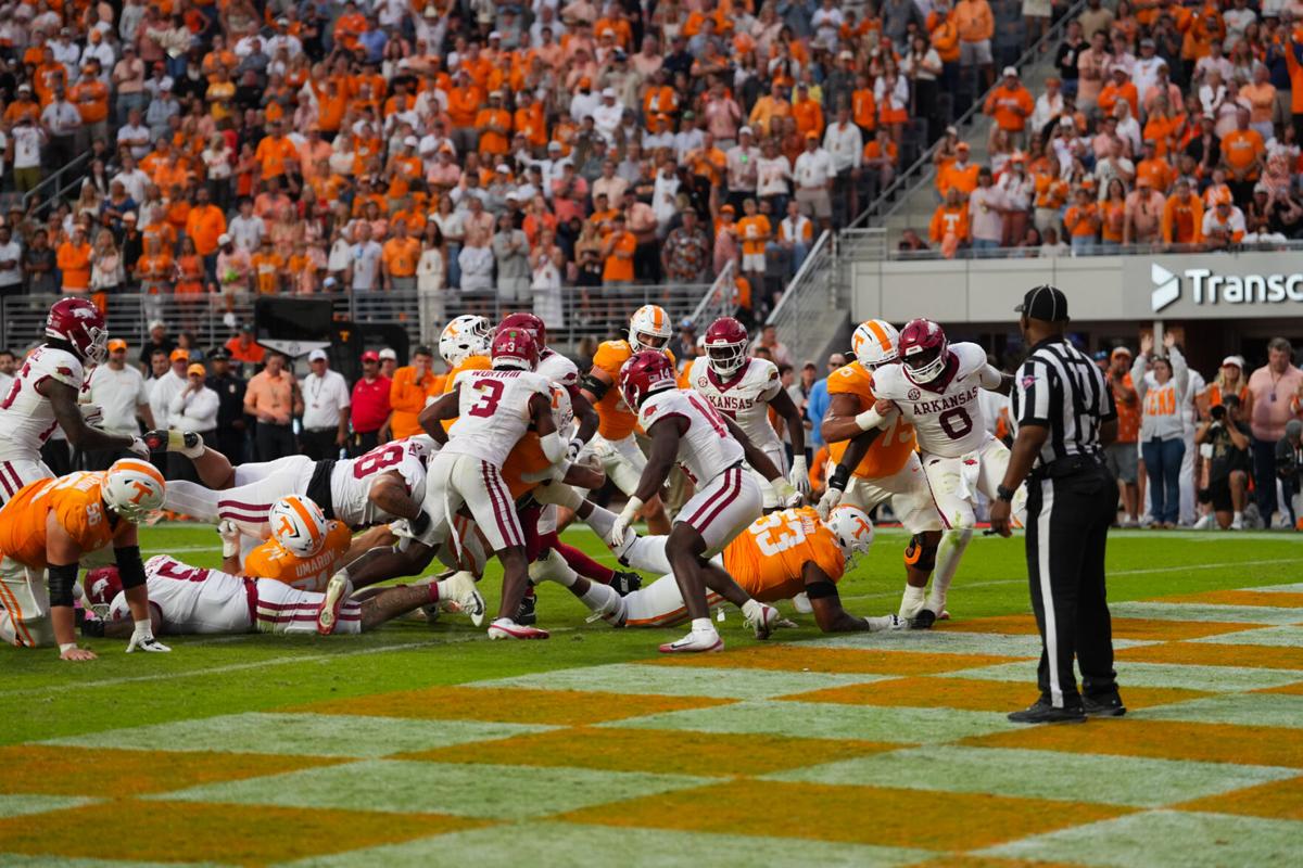 TN vs ARK | | utdailybeacon.com