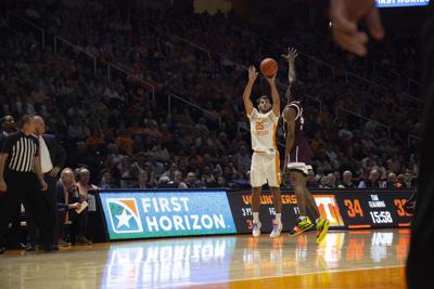 Notebook Kentucky Holds Off Vols Second Half Push Men S