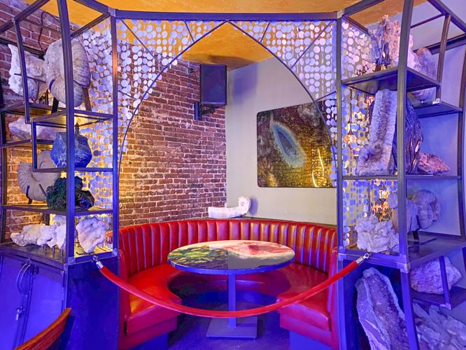 Bernadette'S Crystal Gardens: Enchanting Nature Retreat