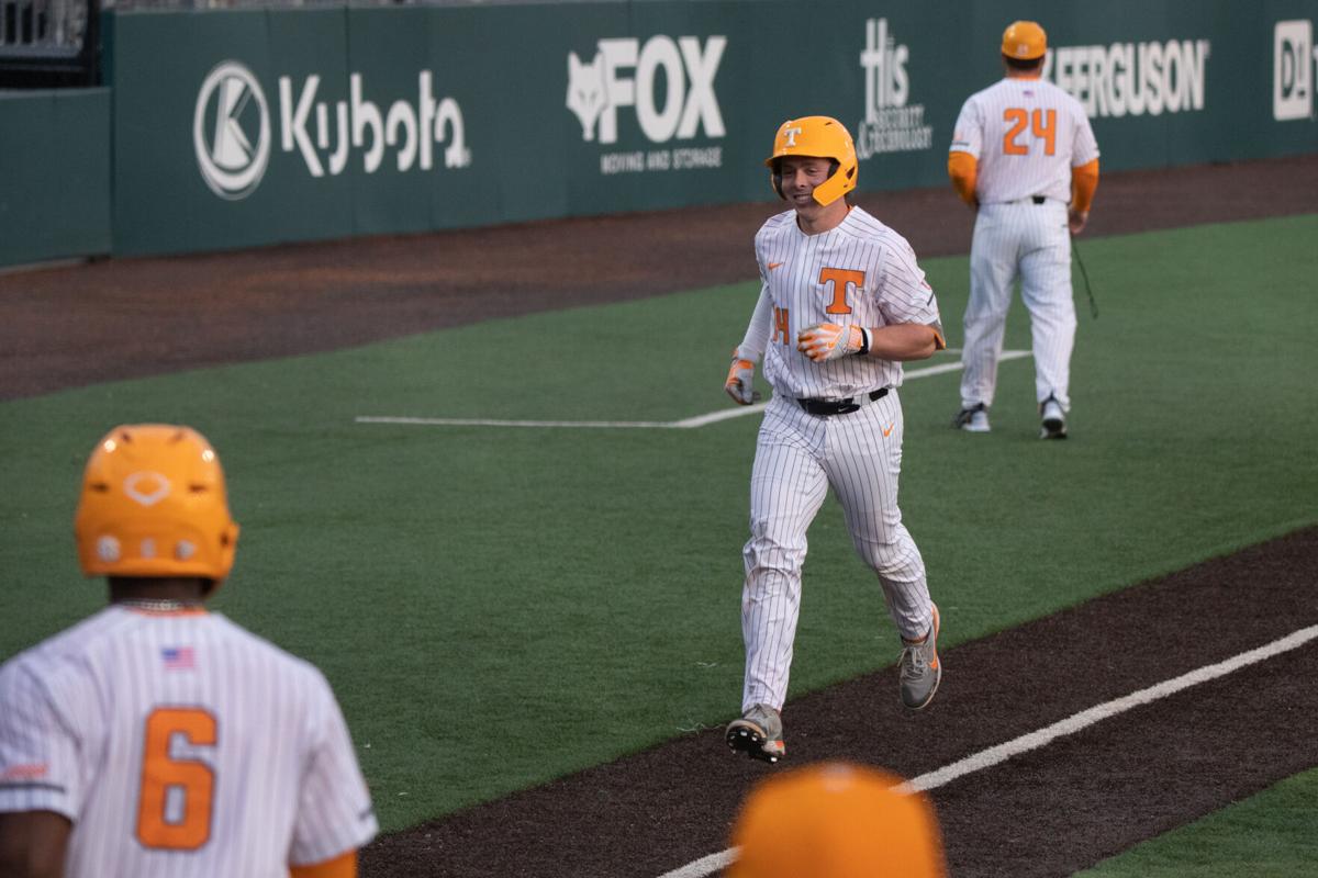 Tennessee baseball drops Alabama for third straight SEC series win
