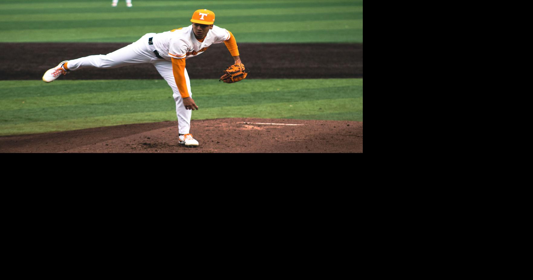 Dickey emerges as offensive force as Tennessee sweeps Iona, Baseball