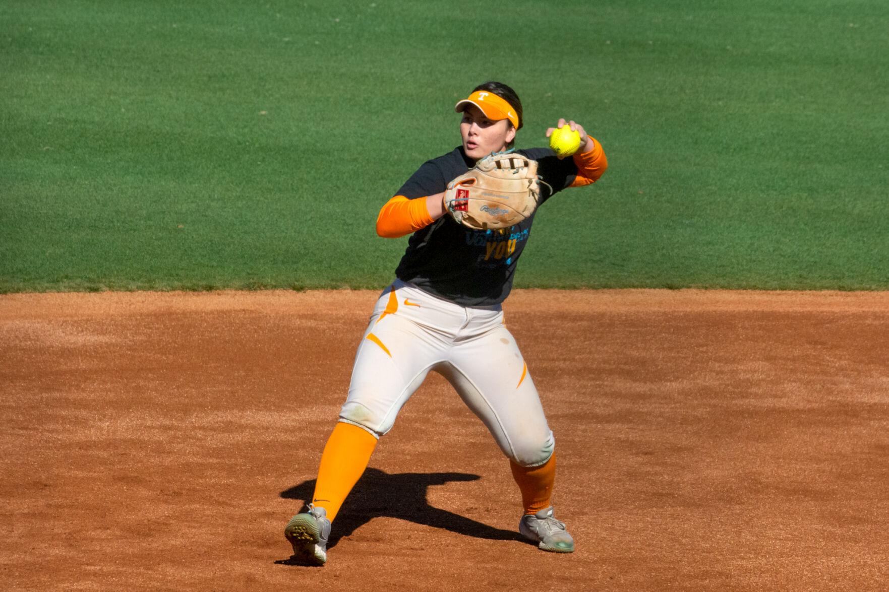 Late grand slam buries Lady Vols, drop series to Arkansas | Softball