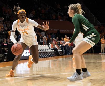 Notebook In Tale Of Two Halves Lady Vols Avoid Scare Against Stetson Womens Basketball Utdailybeacon Com