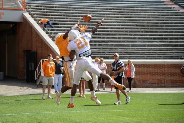 Vols' defense bounces back to regain orange jerseys for final week of  practice, Sports