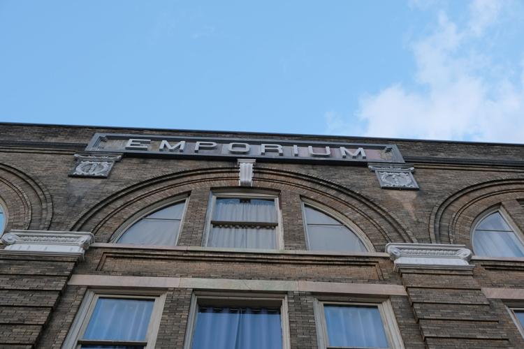 Knoxville Emporium Center September exhibition art review A stunning